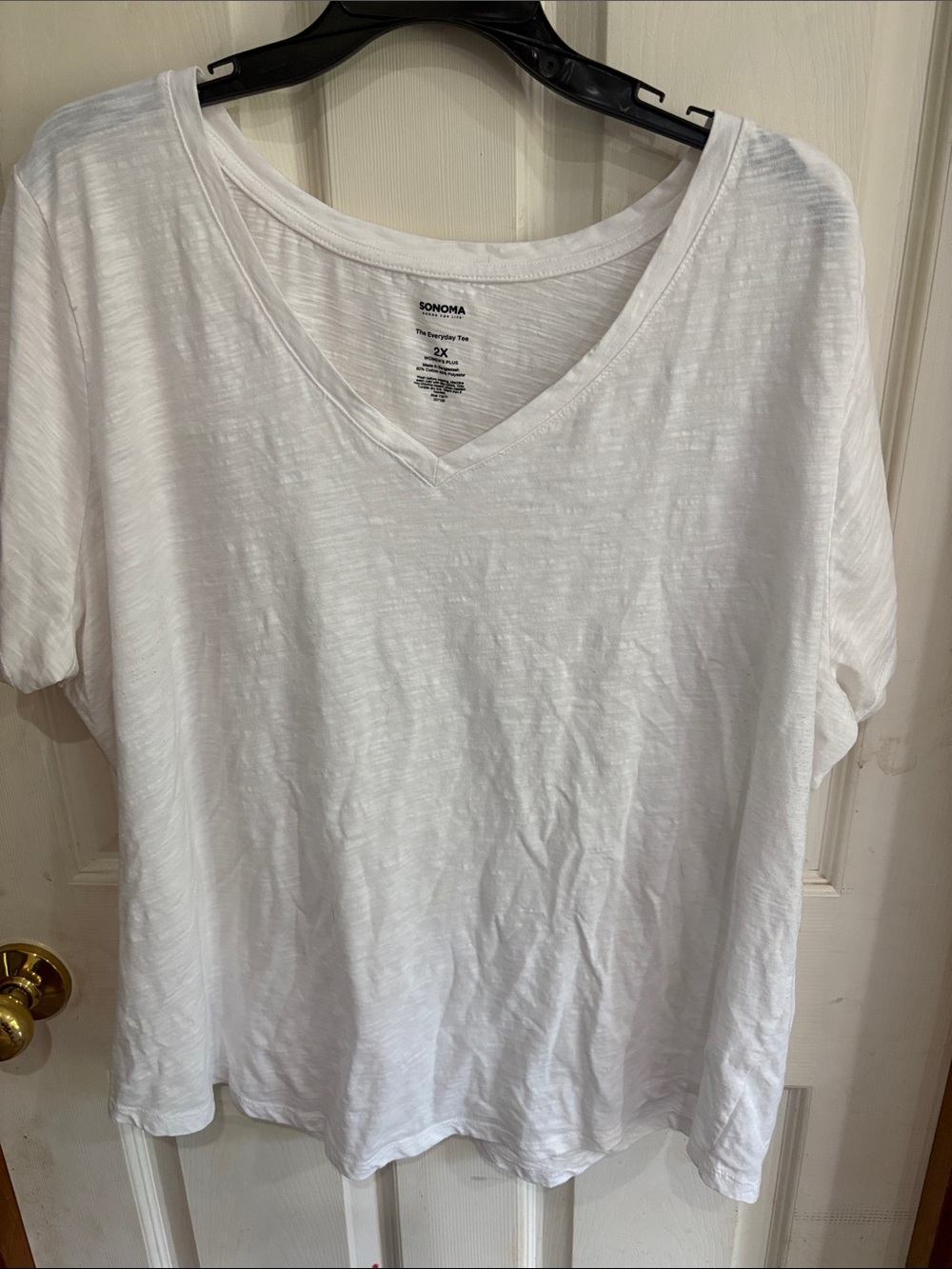 Sonoma White V-Neck Short Sleeve Tee
